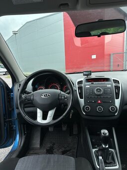 Kia Ceed 2010 - 10