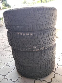 ŠKODA YETI TSI 1.2 77 KW NAJETO 103 400Km NEHAVAROVANÉ - 10
