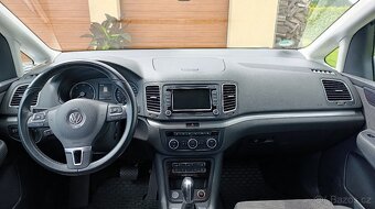 VW SHARAN 2.0 TDi 130KW DSG NAVI KAMERA WEBASTO ORIG.TAŽNÉ - 10