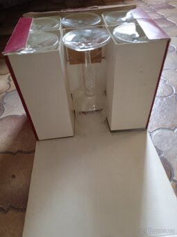 KRÁSNÉ, broušené skleničky na portské - 10