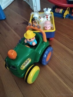 Plastové aktivní hračky - 10