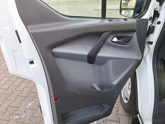 FORD TRANSIT CUSTOM 9 MÍST 130 T.KM - 10