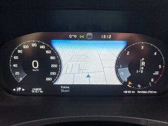 Volvo V90 Cross Country - 10