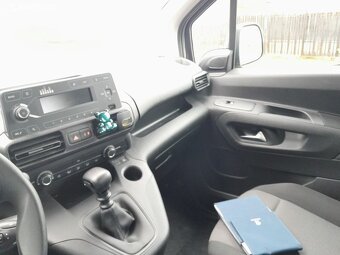 Peugeot Rifter, 1,2 PureTech Active , 5 míst, záruka - 10