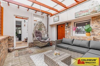 Moravany, byt 3+kk OV 115,7 m2, zahrada, pergola, garáž, baz - 10