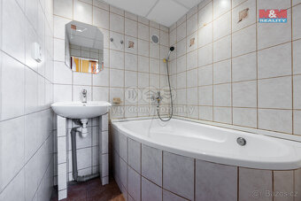 Prodej bytu 3+1, 82 m², Sokolov, ul. Švabinského - 10