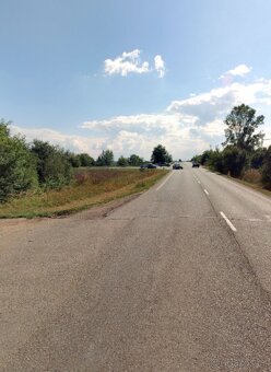levný pozemek prodej/pronájem prodej zmrzliny u Uh.Hradiště - 10