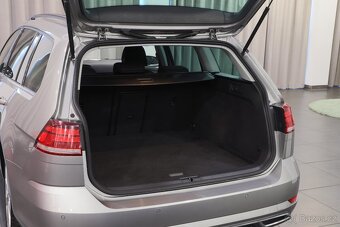 VWGolf 7 Variant 2.0 TDI 110kW R-Line ACC - záruka Autodraft - 10