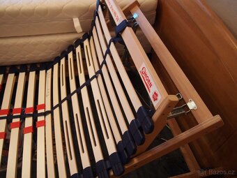 Postele HANAU (2xpostel+rošt+noční stolek+matrace) - 10