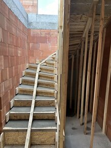 Šalování betonových schodů: - 10