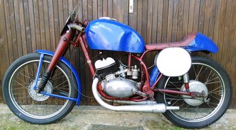 Dobový závodní motocykl silniční stavba dragster motokára nd - 10