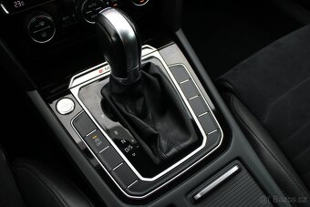 Volkswagen Passat 2,0TDI DPH,A/T,4x4,HIGHLINE,2018 - 10