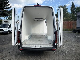 Mercedes Sprinter 319 V6 Automat. Chladiak/Mraziak zásuvka - 10