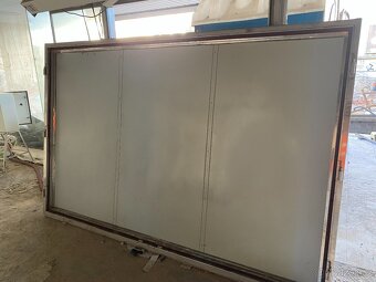 Venkovní fasádní vitrína - 10