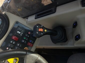 MASSEY FERGUSON teleskopický manipulátor - 10