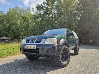 Nissan Navara D40 - 10