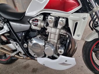 HONDA CB1300 2004 / 46000 km // BÍLO-ČERVENÁ - 10