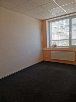 Pronájem kanceláří v Hradci Králové 99m2, ev.č. 00098 - 10