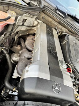 Mercedes-Benz W124 3.0 Hammer replika - 10
