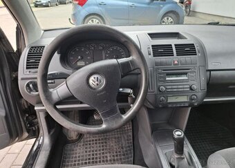 Volkswagen Polo 1,2 Comfortline benzín manuál 51 kw - 10