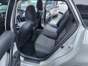 Toyota Avensis 2.0 D4D - 10