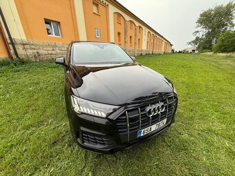 đ¤ Audi Q7 50 TDI quattro S line â 7 mĂst - 10