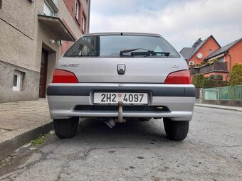 Peugeot 106 1.4 55 kW – verze Quiksilver - 10