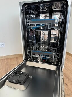 Úzká vestavná myčka Electrolux EES42210L – 45 cm, plně funkč - 10