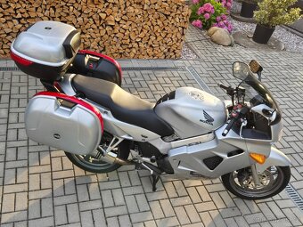 Honda VFR 800fi RC46 TOP výbava a stav - 10