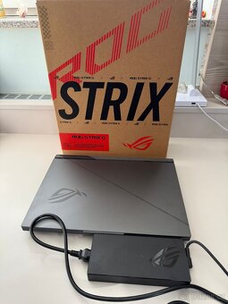 Prodám herní notebook ASUS, TOP stav, 1 rok záruka - 10