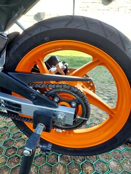 Honda cbr 125 repsol - 10