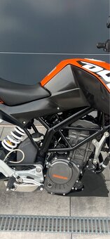 KTM 125 Duke 2012 - 10