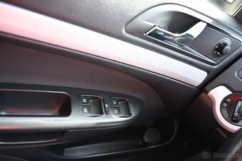 Škoda Octavia 1.4TSI 90KW Ambiente 5/2010 - 10