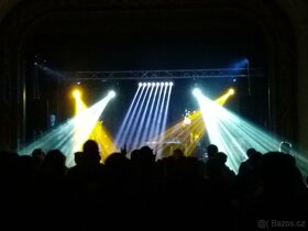 Pronájem pódia - 10