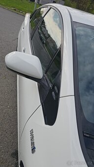 Toyota Prius Plug-in Hybrid IV 2019 – 1. majitel, servis Toy - 10