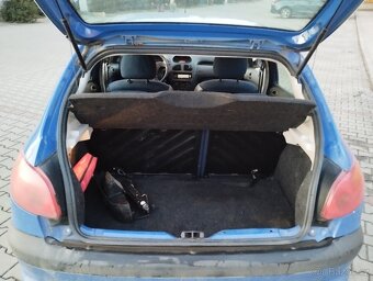 Peugeot 206 1,4 HDI - 10