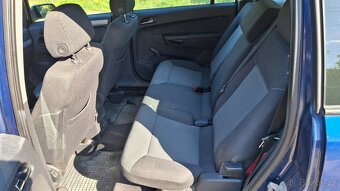 Opel Zafira 1.9 cdti, 7 míst - 10