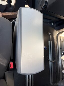 VW MULTIVAN T5 AXE 128 KW 4x4 - náhradní díly - 10