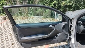 Mercedes W203 C200k coupe díly - 10