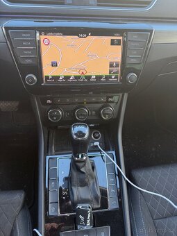 Škoda Superb 2.0tdi,style,dsg,140kw,webasto,dph - 10