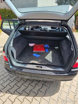 Mercedes w211 E500 4matic 5G tronic v kombíku - 10