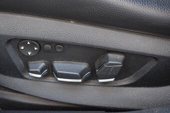 BMW Řada 5 528i F10/KŮŽE/NAVI/ČR/ČTĚTE/ - 10