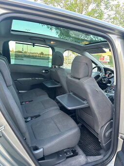 Peugeot 5008 1.6 HDI , 88 kW nafta, 2015 ČR 1 MAJITEL - 10