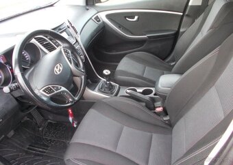 Hyundai i30 1,6 88KW koup ČR 74 000 KM benzín manuál 88 kw - 10