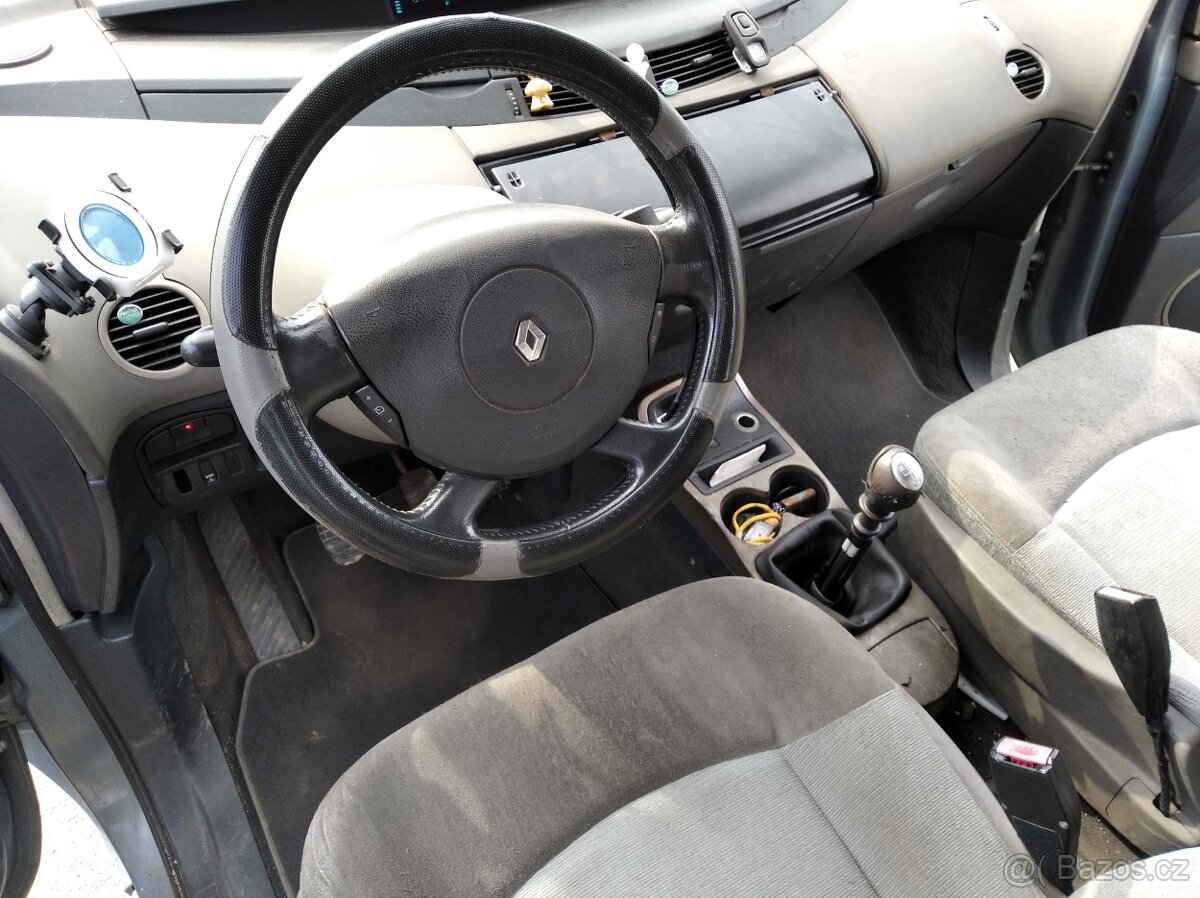 Renault Espace 2.2DCi-7 místný - 11