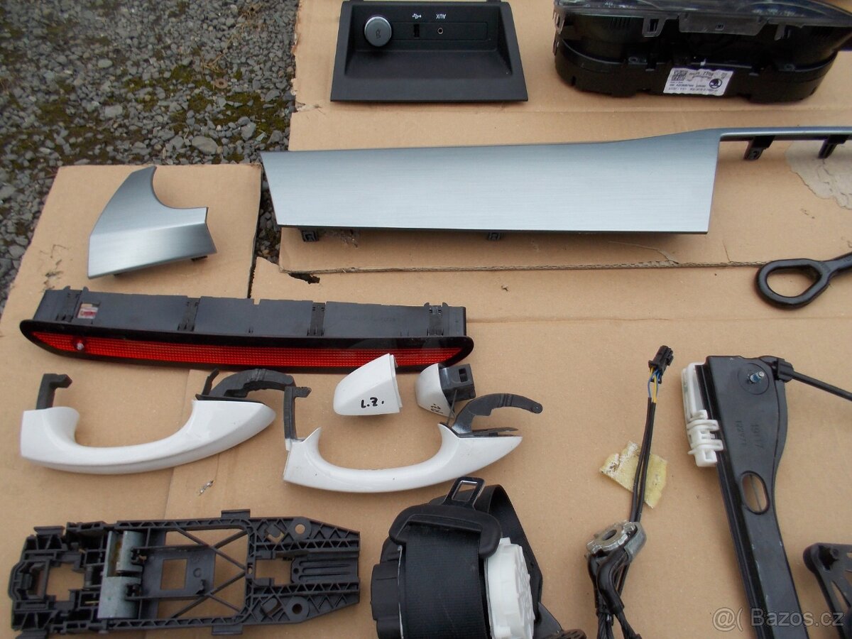 Škoda Fabia III kombi 1.0 70kw náhradní díly - 11