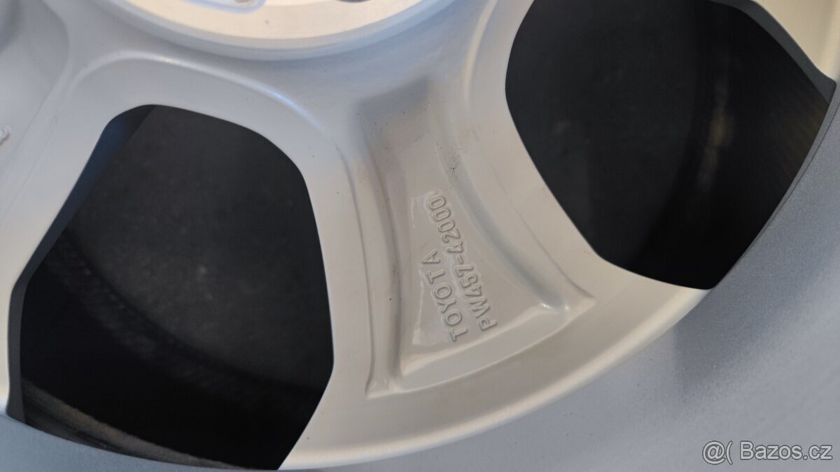 Alu disky 5x114,3 R17 Toyota RAV4 original, nepoužito - 11