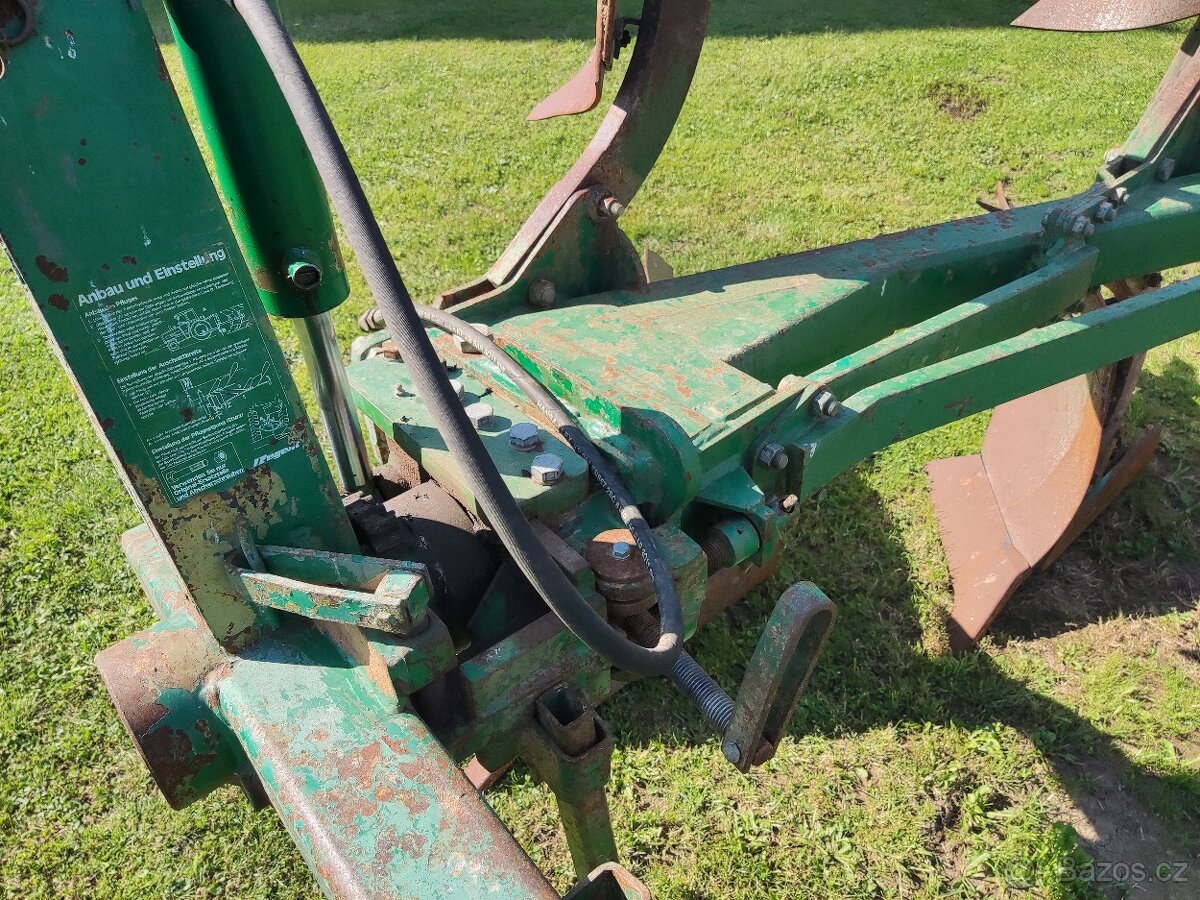 Čtyřradličný pluh obracák - 11
