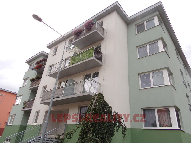 Pronájem bytu 2+kk v Plzni, ul. Květná, 45 m2+garážové stání - 11