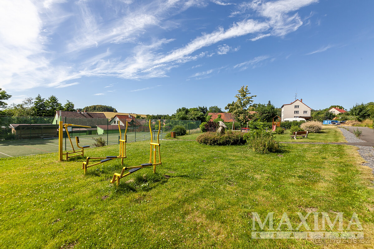 Pozemek o ploše 1175 m2 - Stranný, Stranný - 11